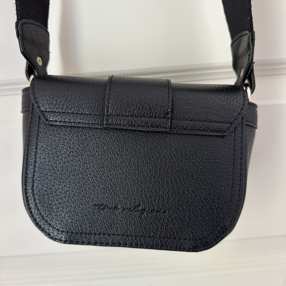 TRUE RELIGION Mini Flap Logo Crossbody Bag Black Gold Horseshoe Adjustable Strap - Picture 10 of 16